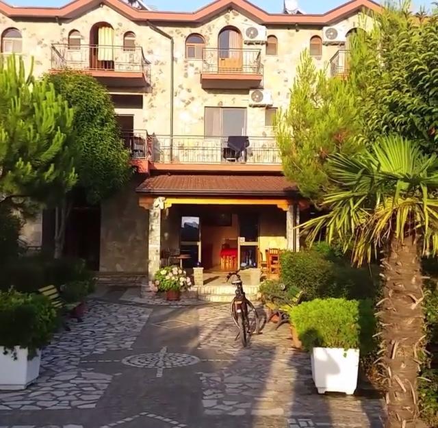 Hotel Firenze Tale ภายนอก รูปภาพ